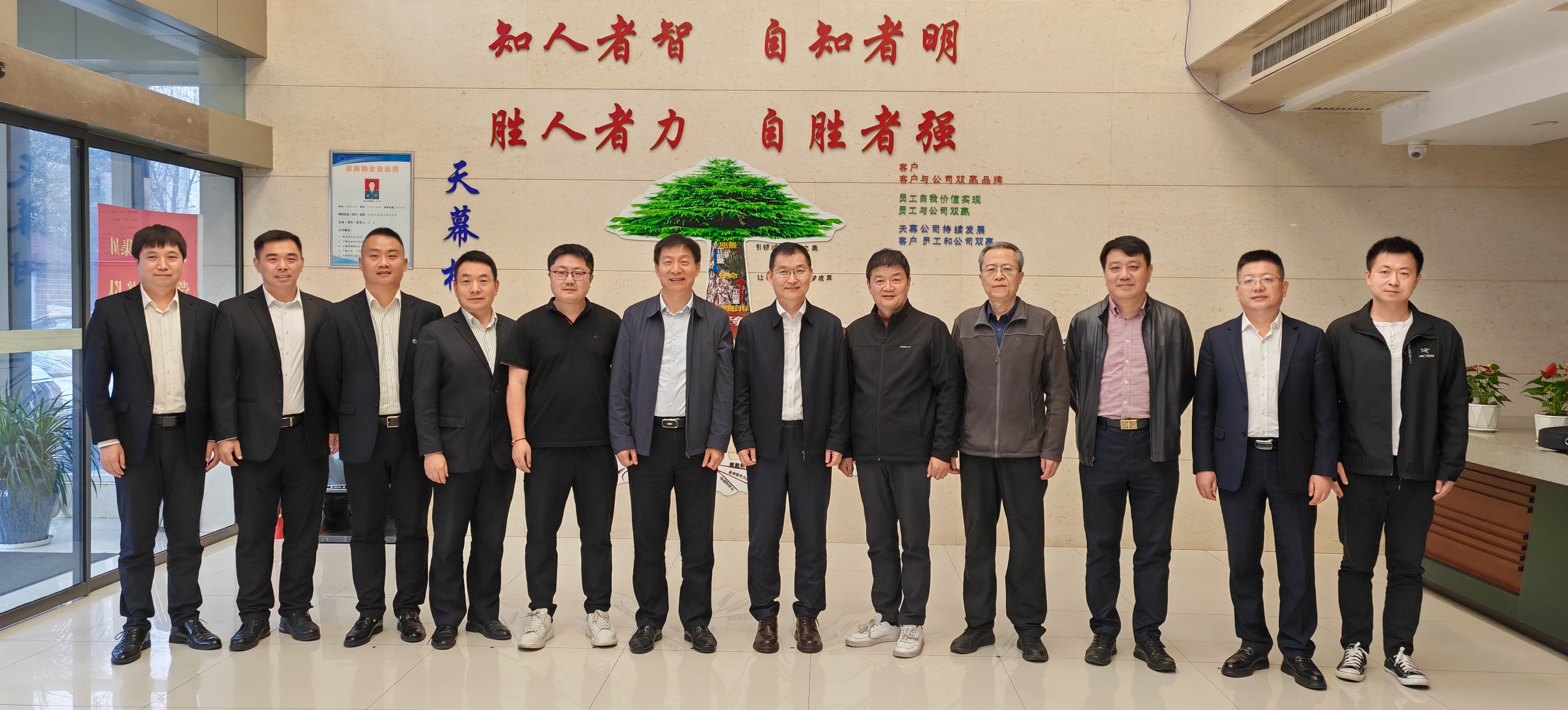 660d144f01698.jpg e736142e3fc4ff4e16f641e13c99bad.jpg